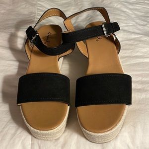 Black heeled sandals - Brand new!